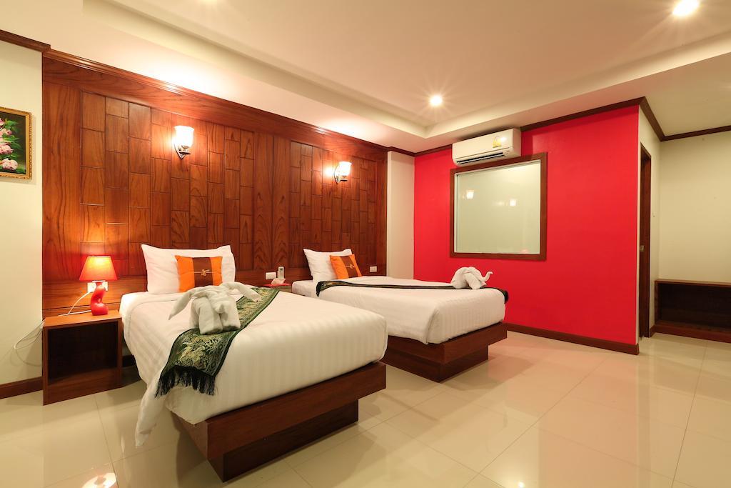 A Casa Di Luca Hotel Patong Exterior foto